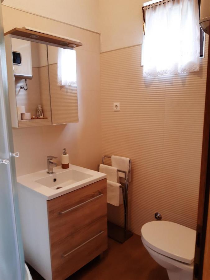 Apartment Margareta Njivice Bagian luar foto
